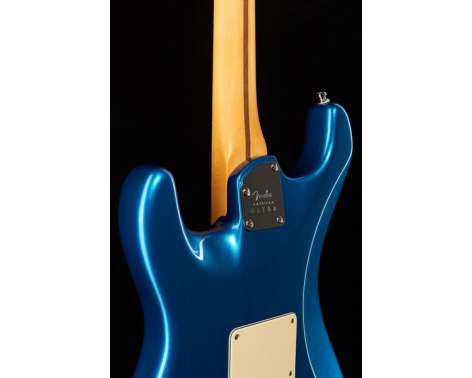 Fender AM Ultra Strat MN Cobra Blue