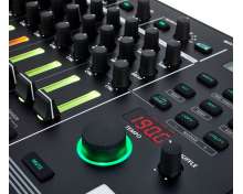 Roland TR-8S