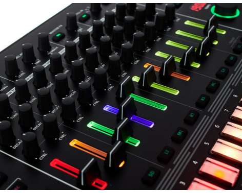 Roland TR-8S