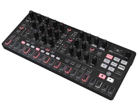 IK Multimedia UNO Synth Pro X