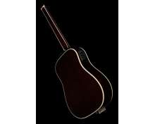 Traveler Guitar Redlands Dreadnought 450E SB