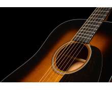 Martin Guitars D-18 Sunburst