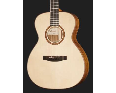 Lakewood M-18 Eigenart