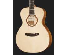 Lakewood M-18 Eigenart