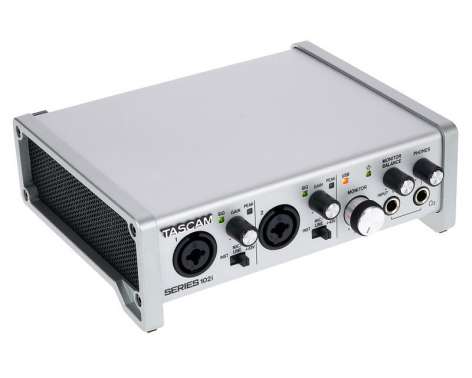 Tascam Series 102i