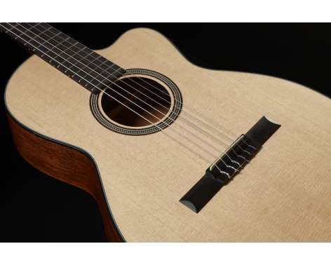 Martin Guitars 000C12-16E Nylon